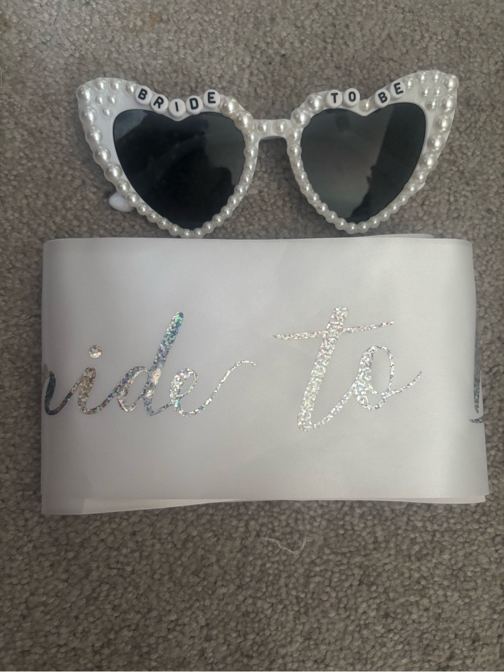 Bride To Be Pearl Heart Sunglasses - White